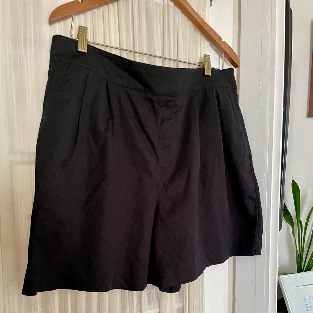 Pact Black Canopy Linen Blend High-Waisted Short XL